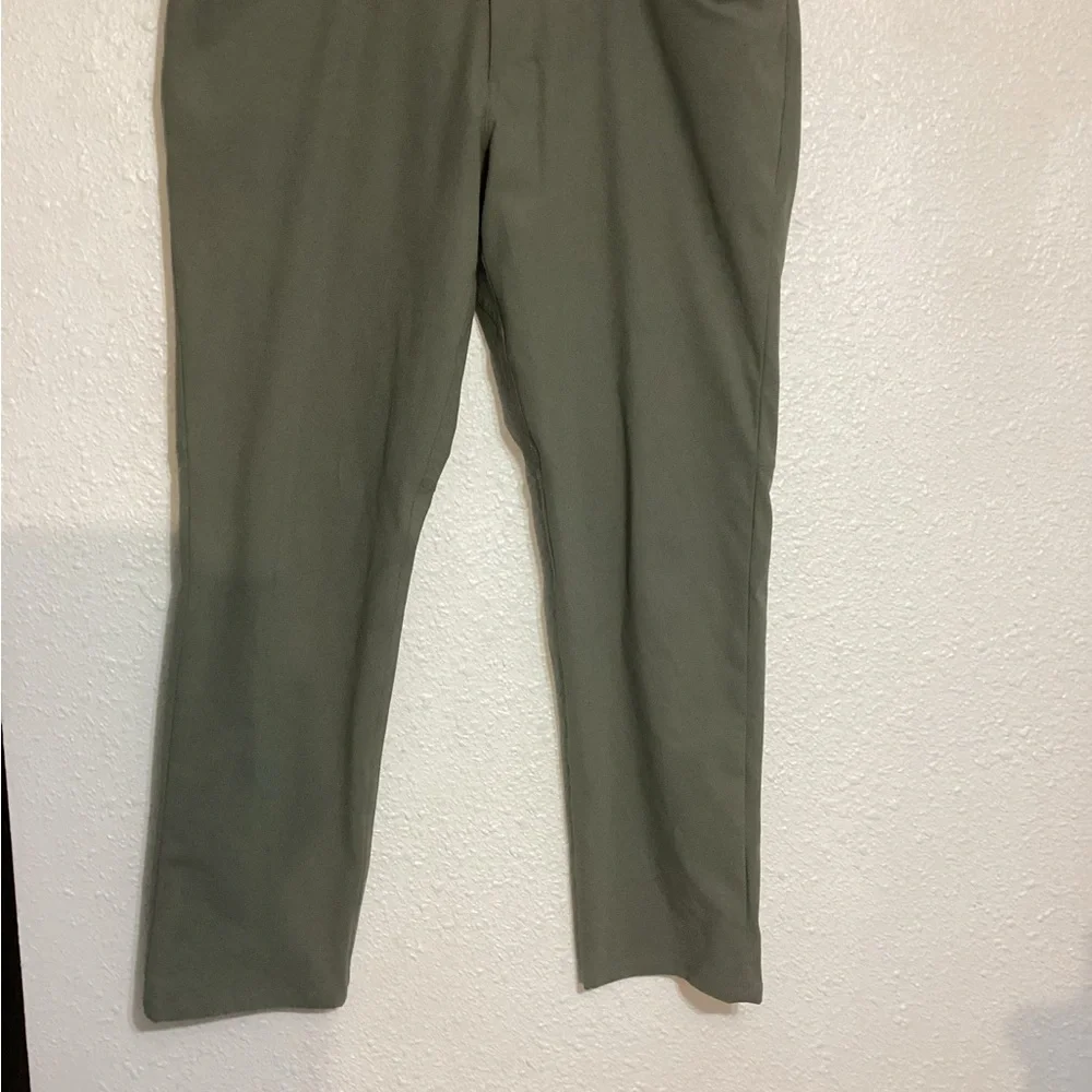 Lululemon Men's Olive Green Pants size 36